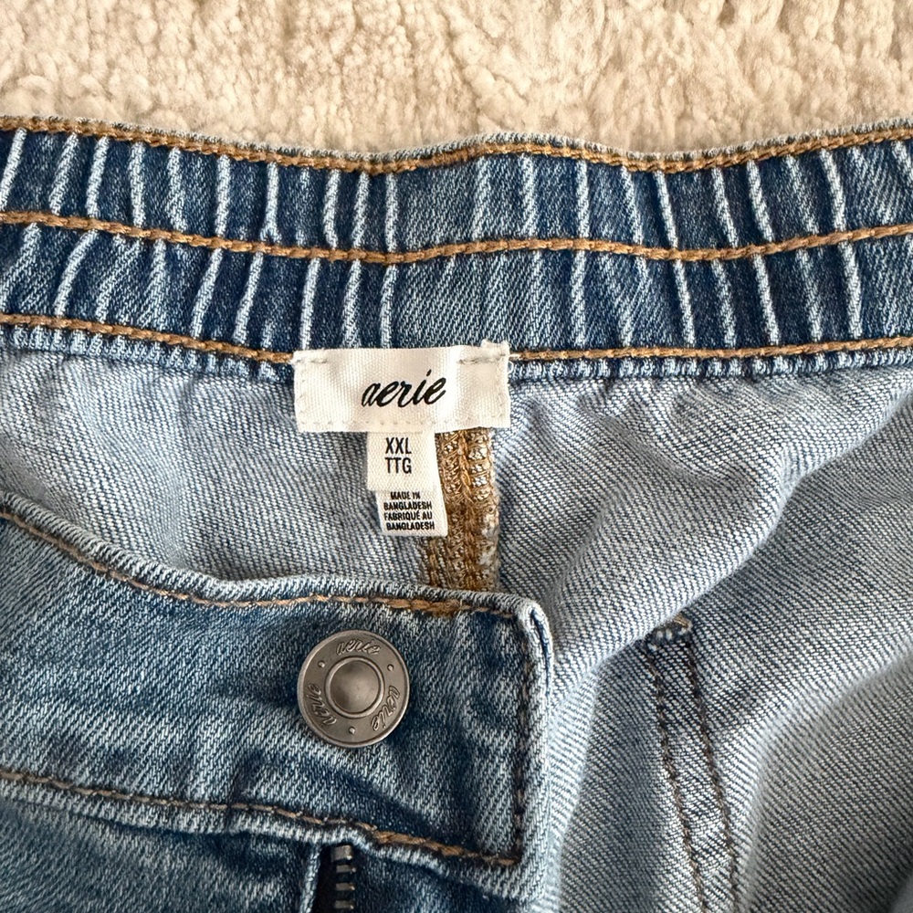 Aerie Light Wash Distressed Denim Shorts - Women - Picture 2 of 2